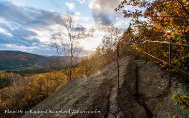 Rinsleyfelsen im Herbst